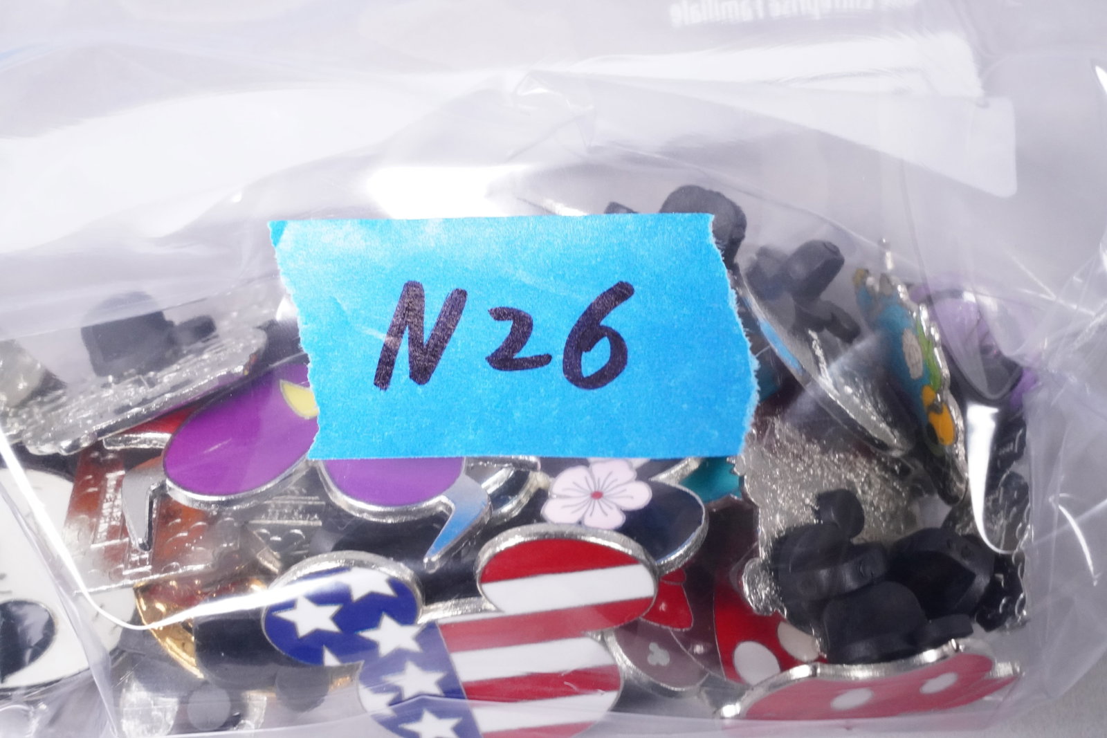 Lots Disney pins - 7