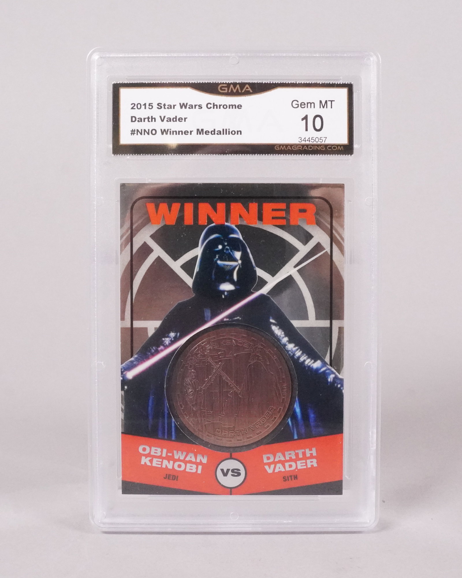 2015 Star Wars medallion card 10: 2015 Star Wars medallion card, rare graded 10.