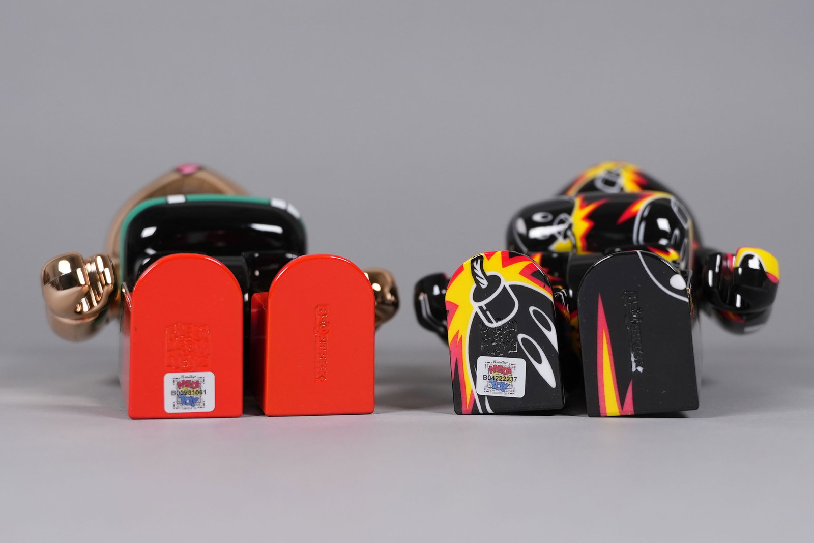 Lots limited BearBricks with box - 4