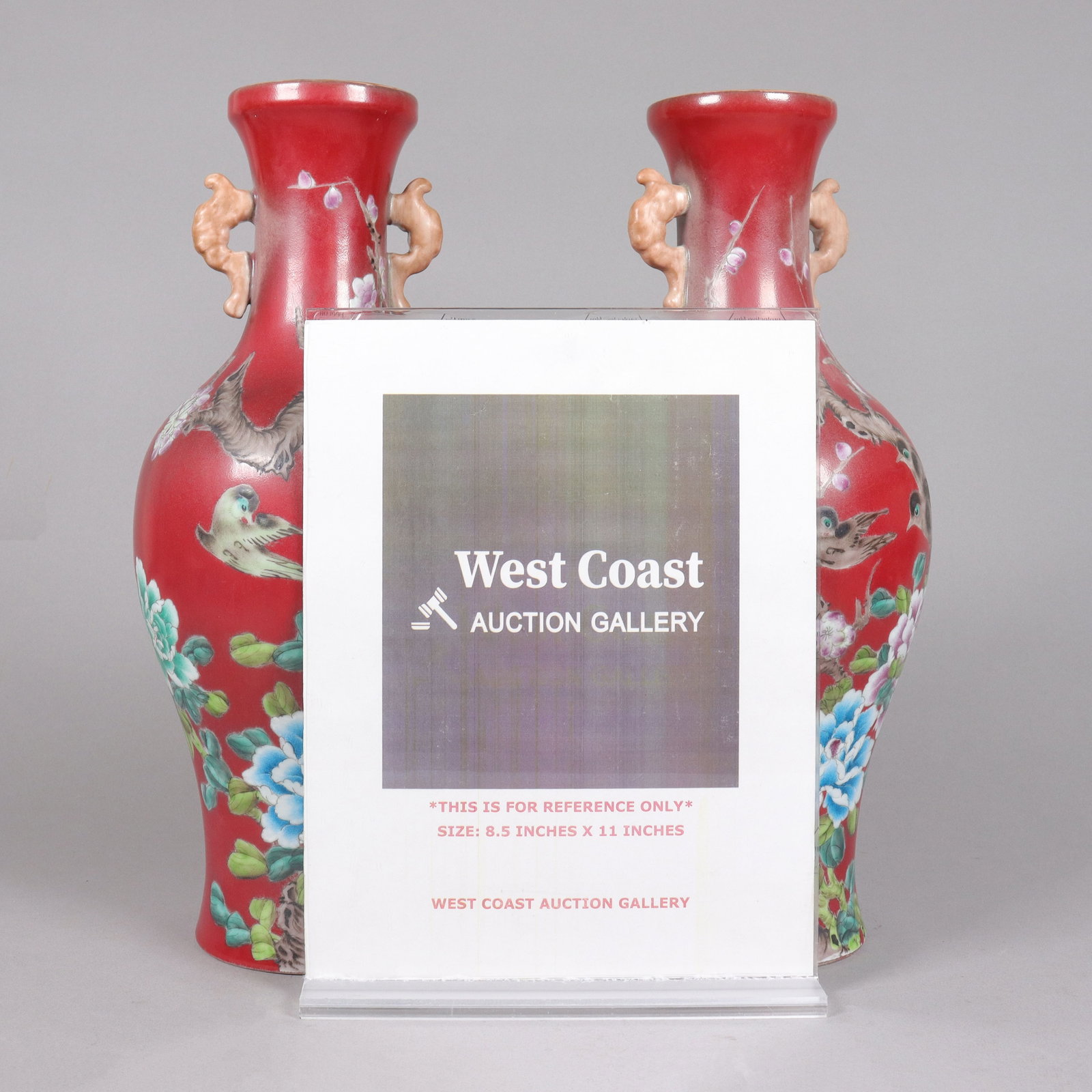 2 Chinese red handled vase - 2