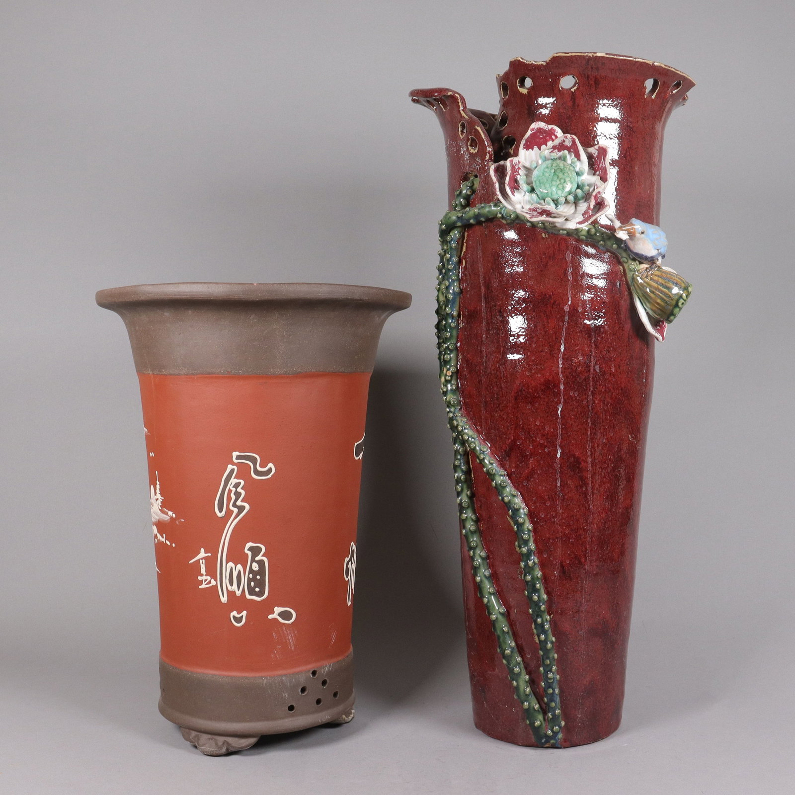 2 large fine pots: 2 large fine pots, condition selling it as is, please refer to detail photos. All sales are final, no return. H: 24" x W: 10."