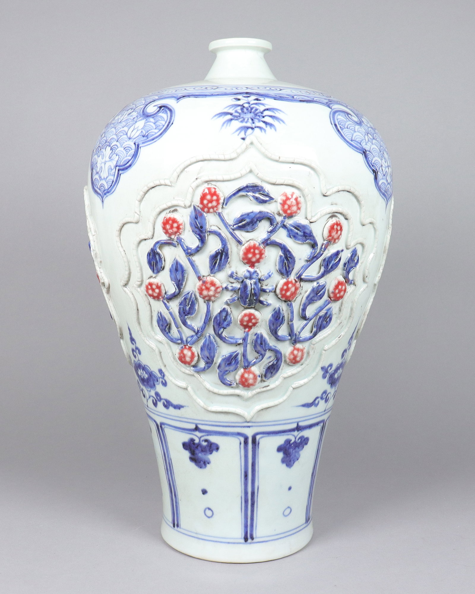 Chinese large carved vase: Chinese large carved vase. H: 17" x W: 10."