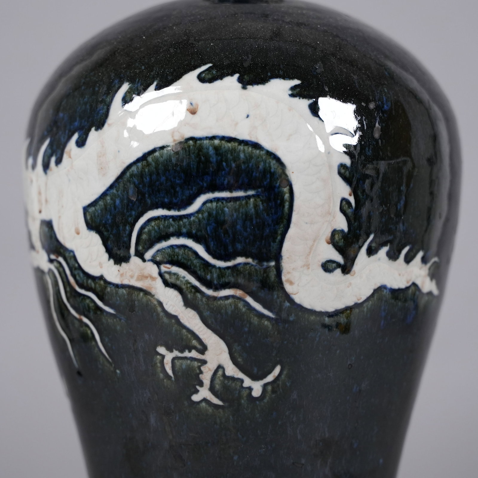Chinese fine dragon vase - 5