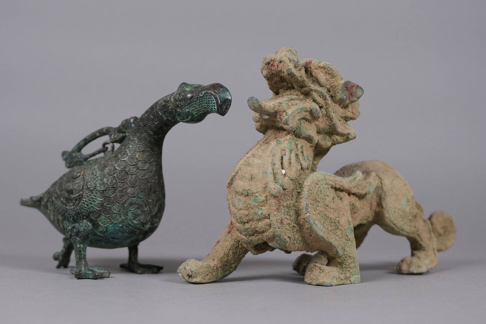 Lots Chinese bronze vessels: Lots Chinese fine bronze vessels, largest H: 5.6" x W: 9."