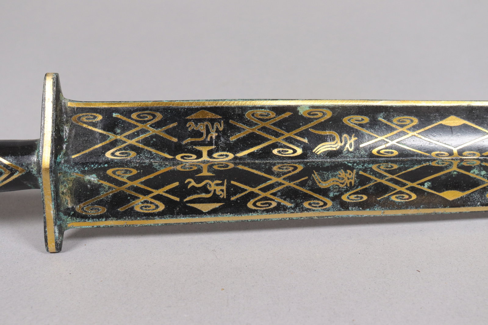 Chinese fine gilted bronze sword - 5