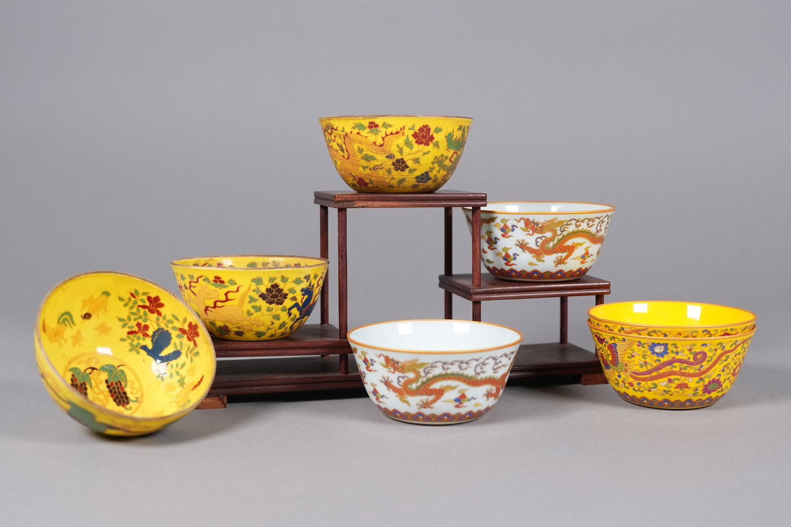 Lots Chinese fine porcelain cups (1 of 7)