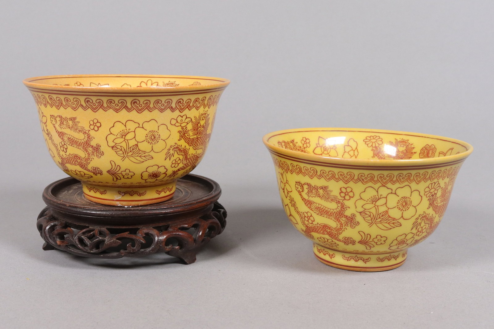 Pair Chinese republic fine bowls: Pair Chinese republic fine bowls. H: 2.75" x W: 5."