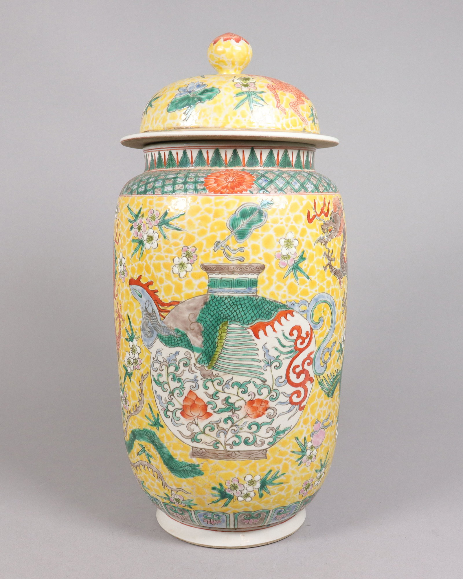 Chinese large antique lidded vase (1 of 7)