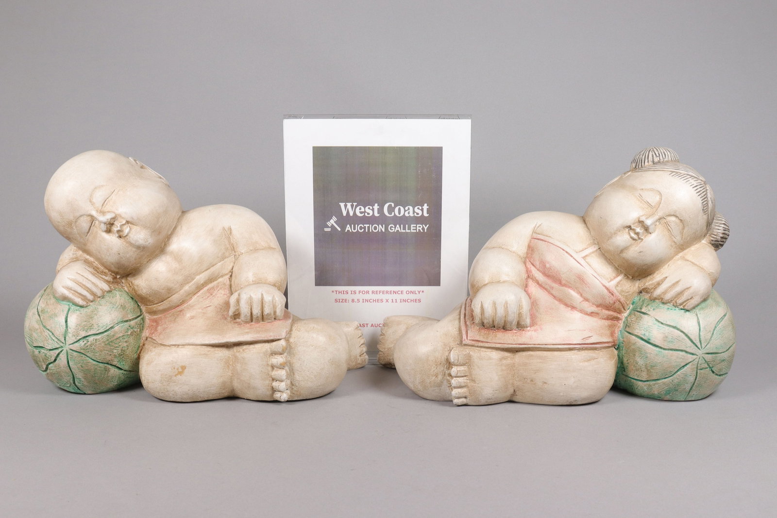 2 Chinese fine dolls - 2