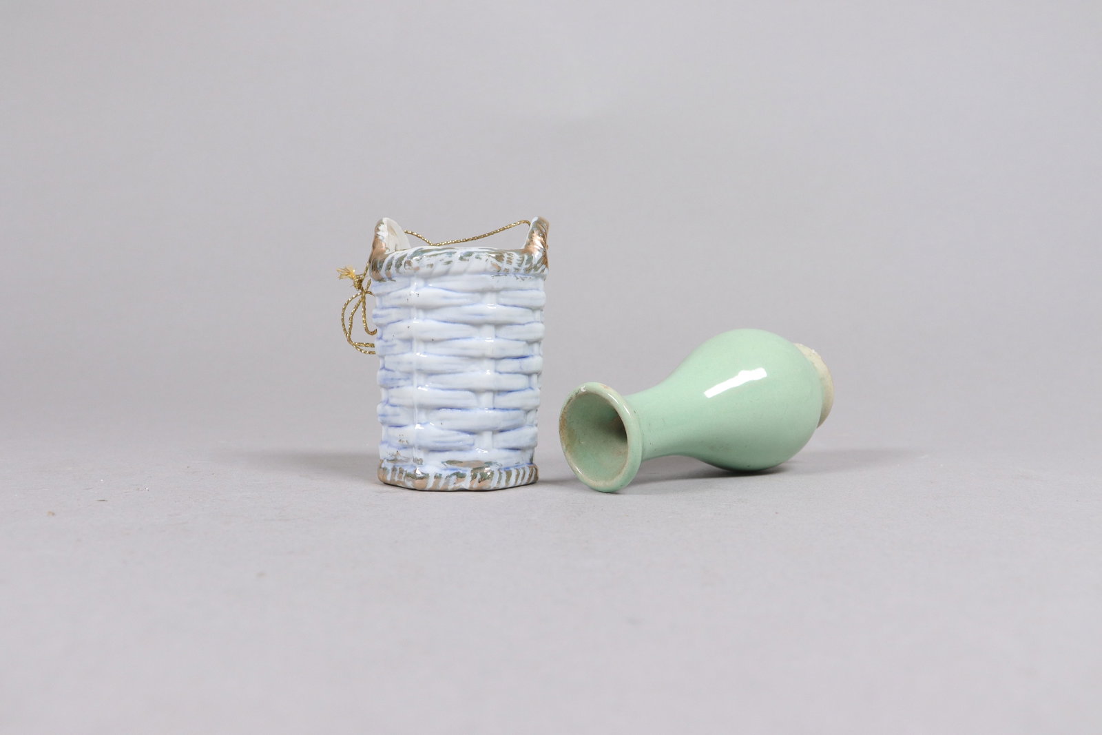 Lots Chinese small items - 6