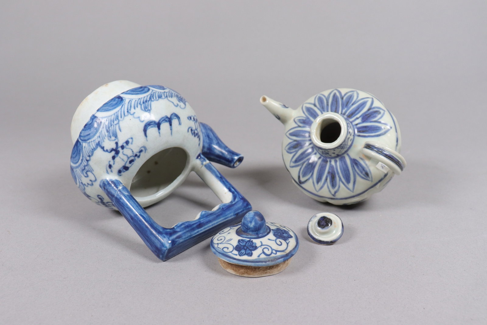 Lots Chinese small items - 5