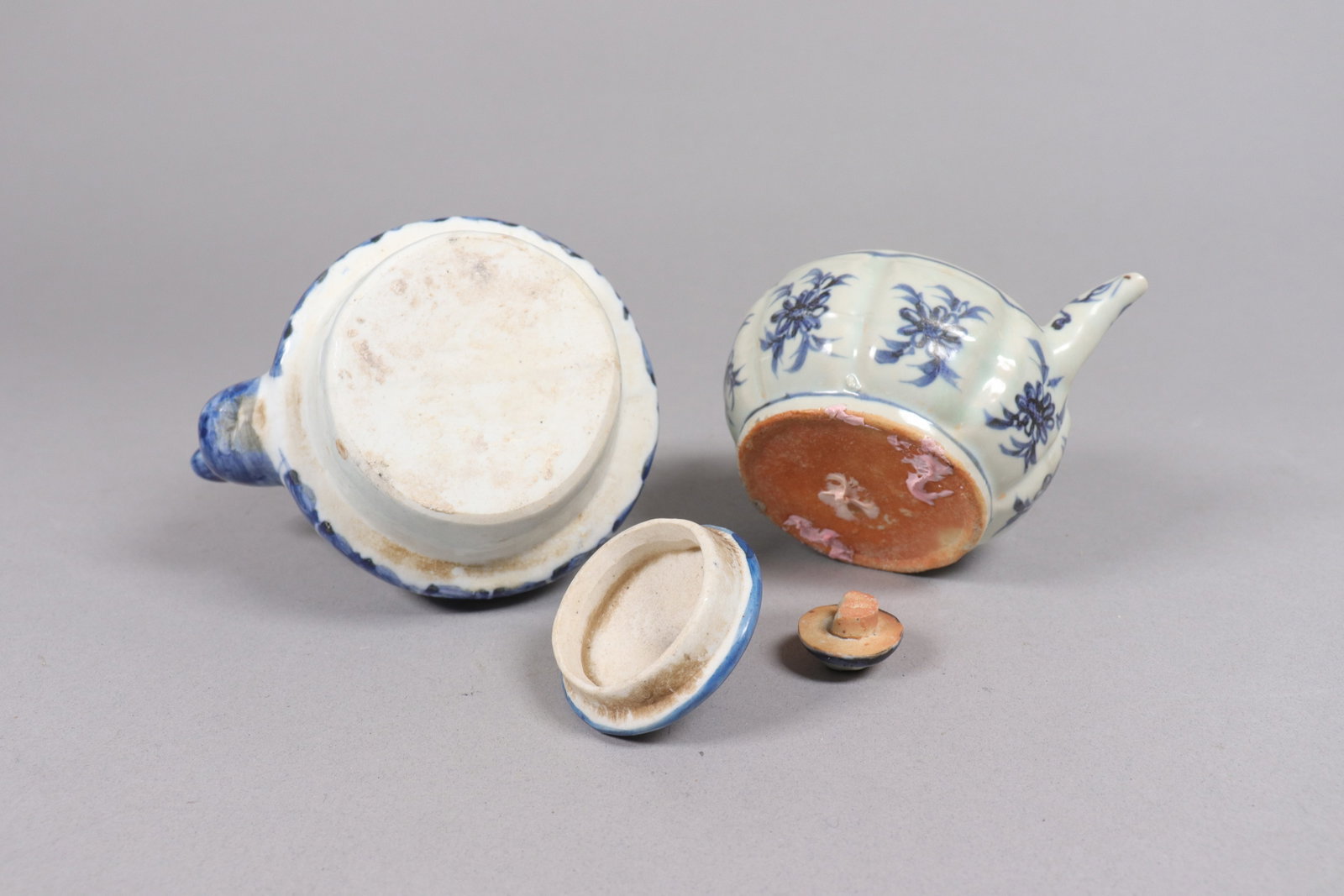 Lots Chinese small items - 6