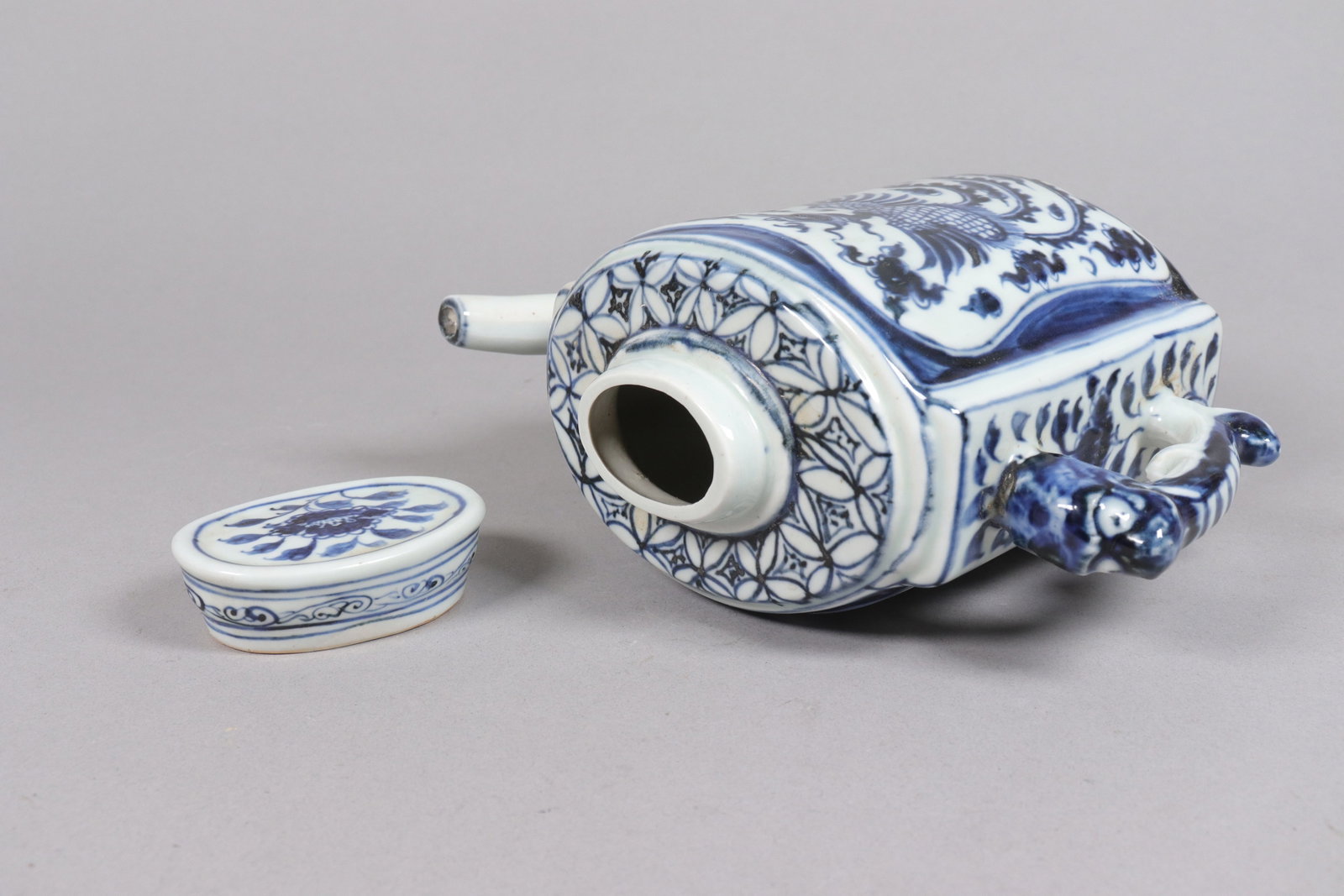 Lots Asian items - 7