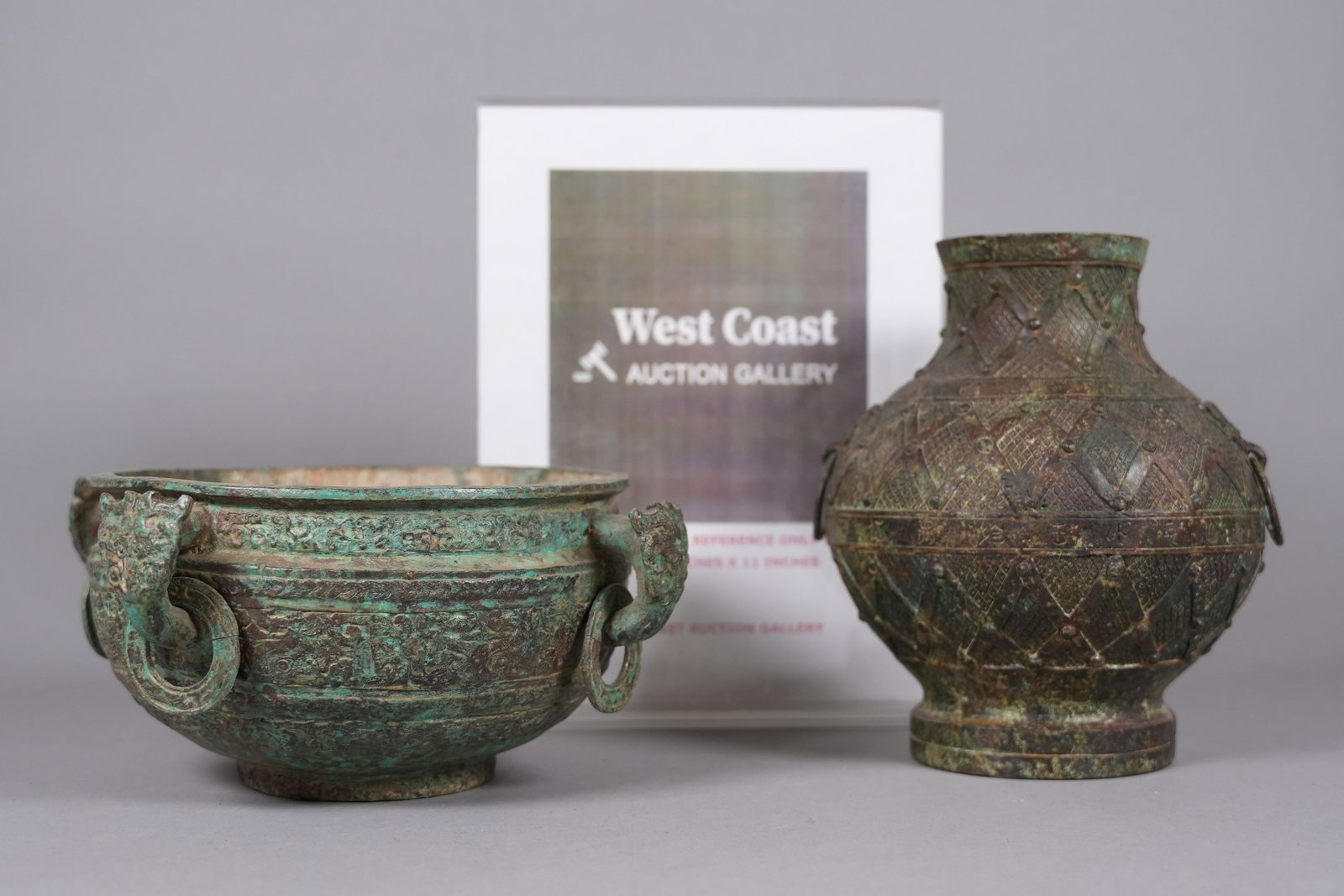 2 Chinese bronze vessels - 2