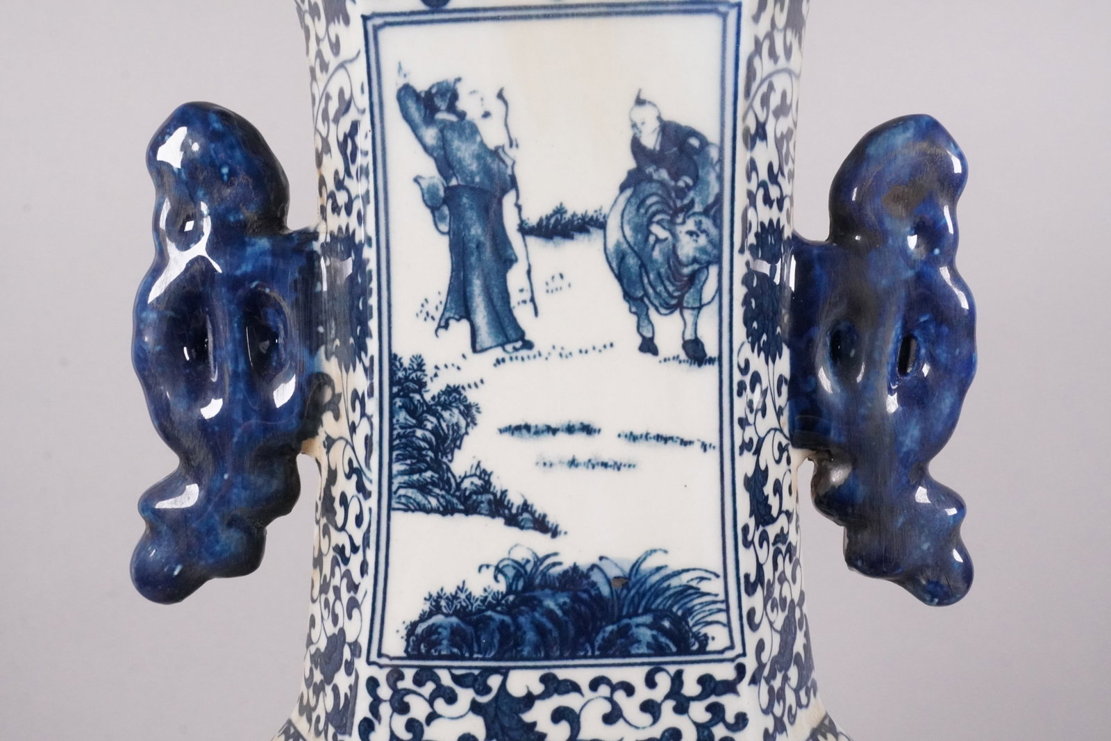 Chinese fine tall handled vase - 5