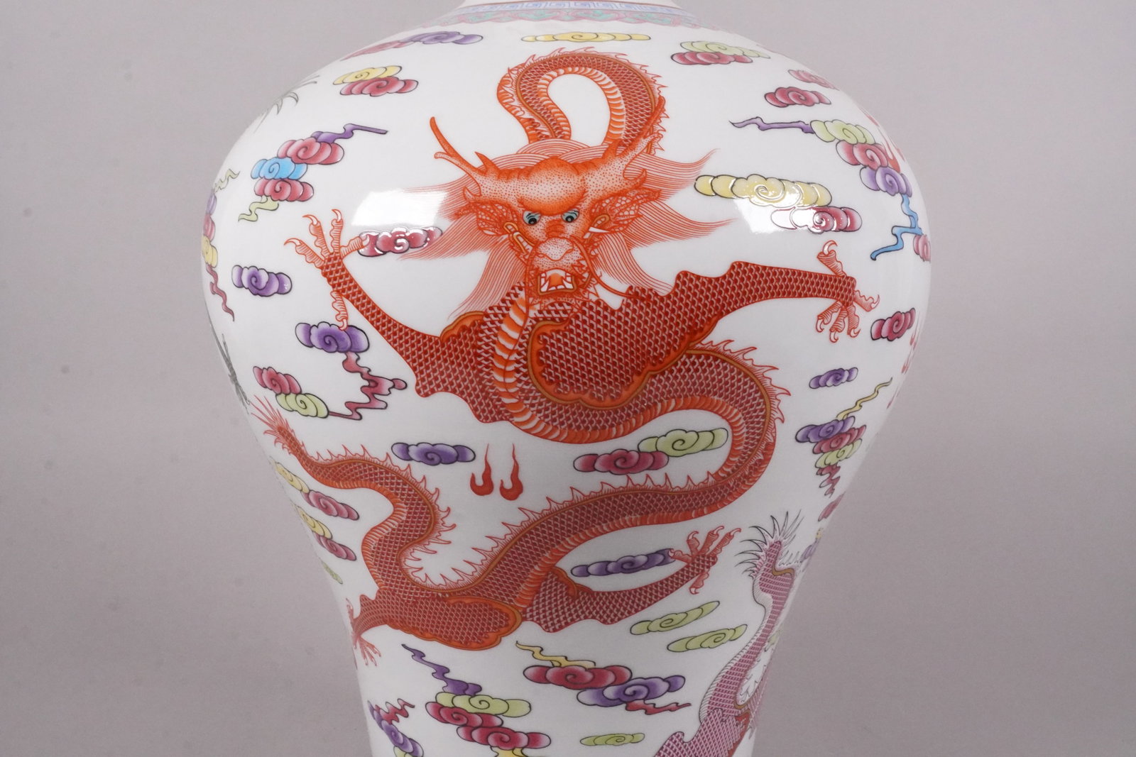 Chinese fine dragon vase - 5