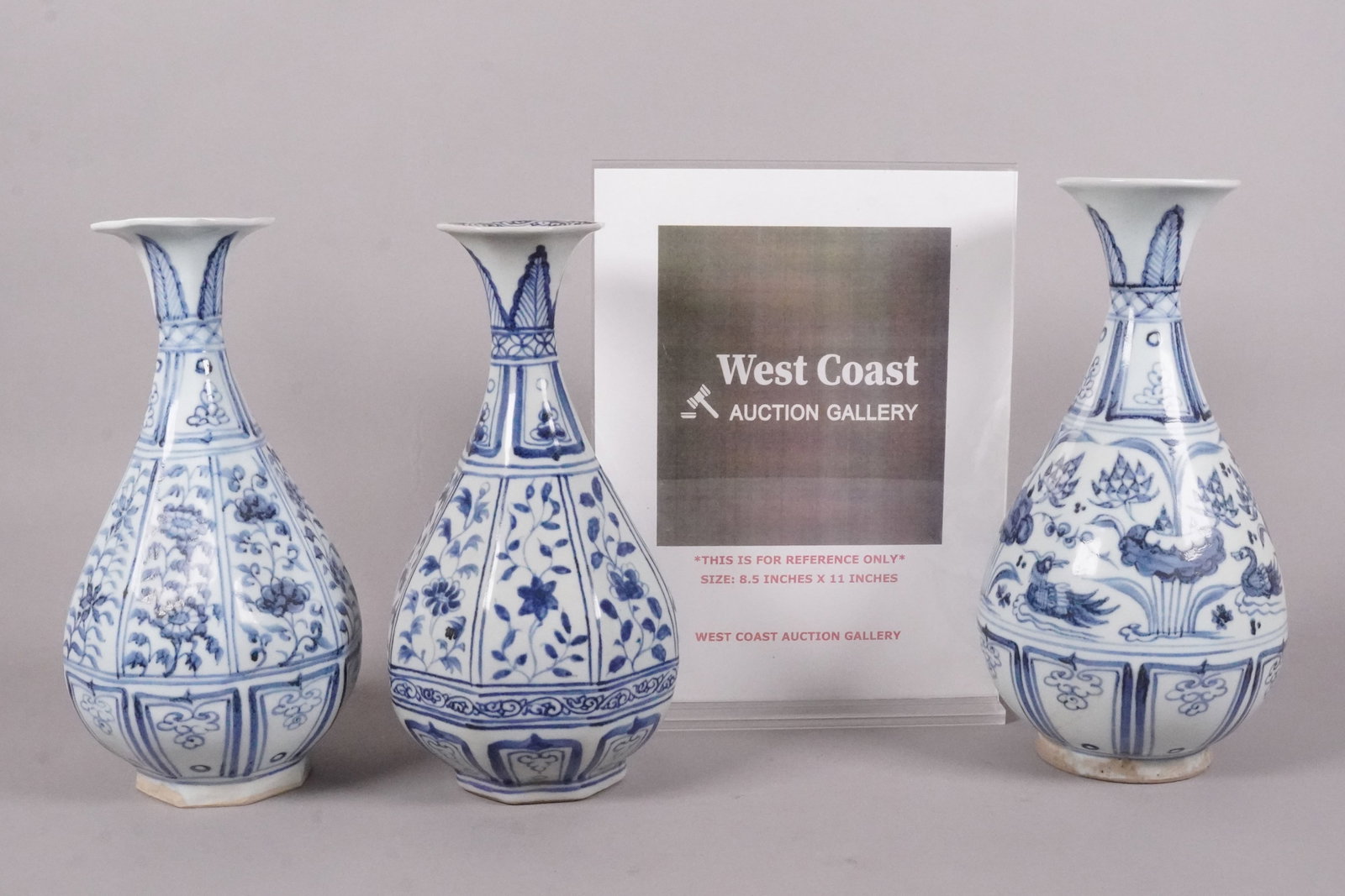 3 Chinese fine b/w vase - 2