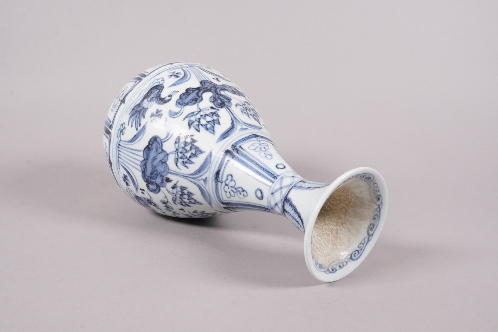 3 Chinese fine b/w vase - 5
