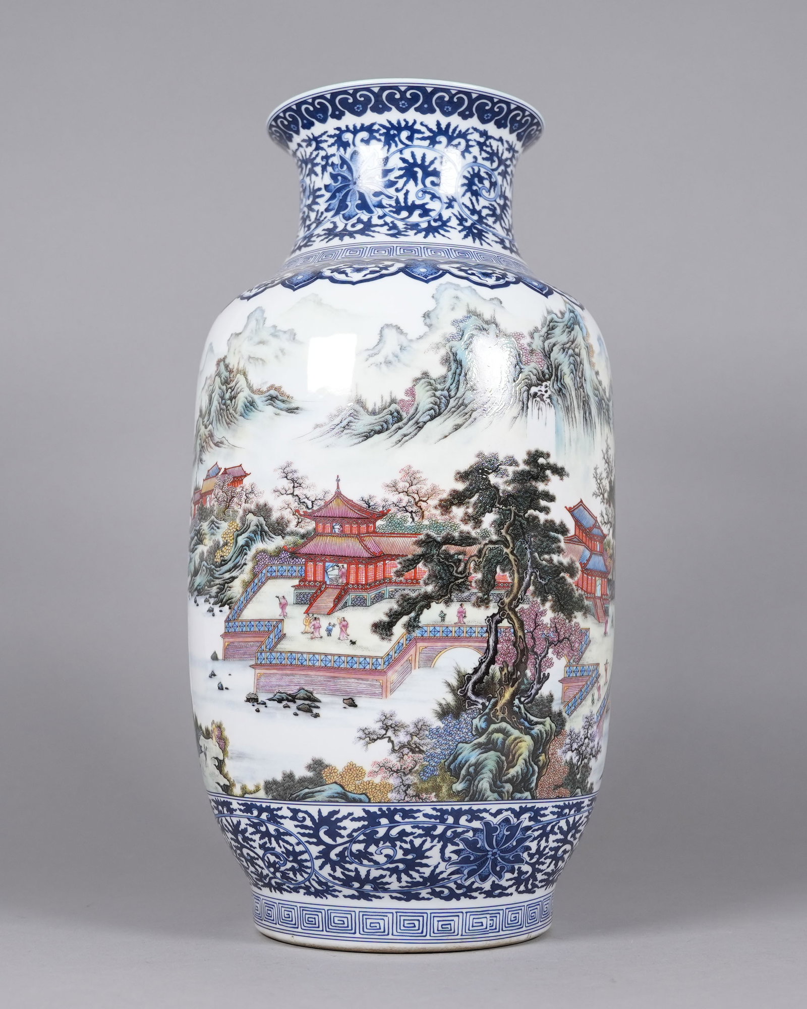 Chinese large fine famille rose vase (1 of 7)