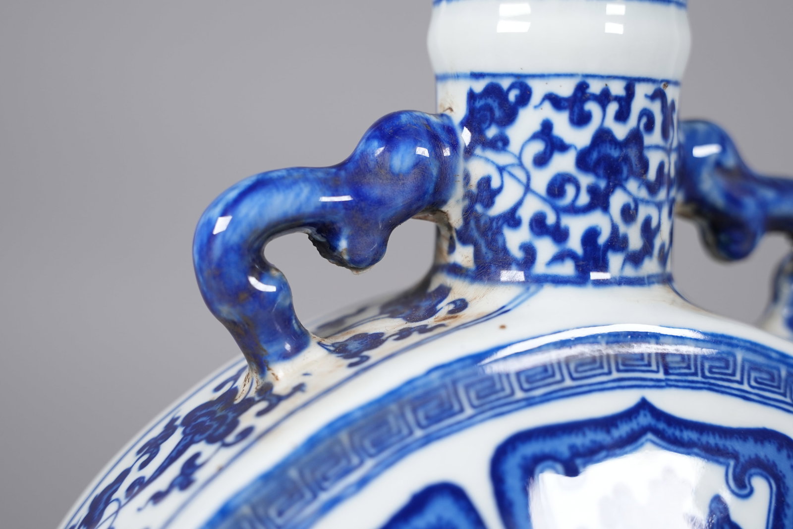 Chinese fine b/w flask vase - 6