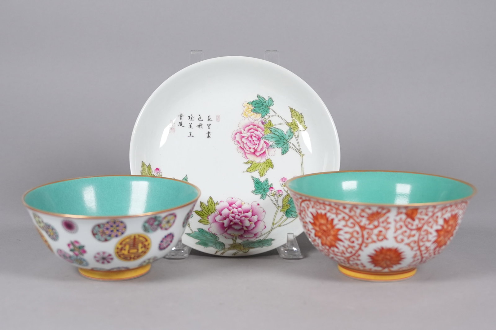 Lots Chinese fine porcelains: Lots Chinese fine porcelains, largest H: 1.7" x W: 8.3."