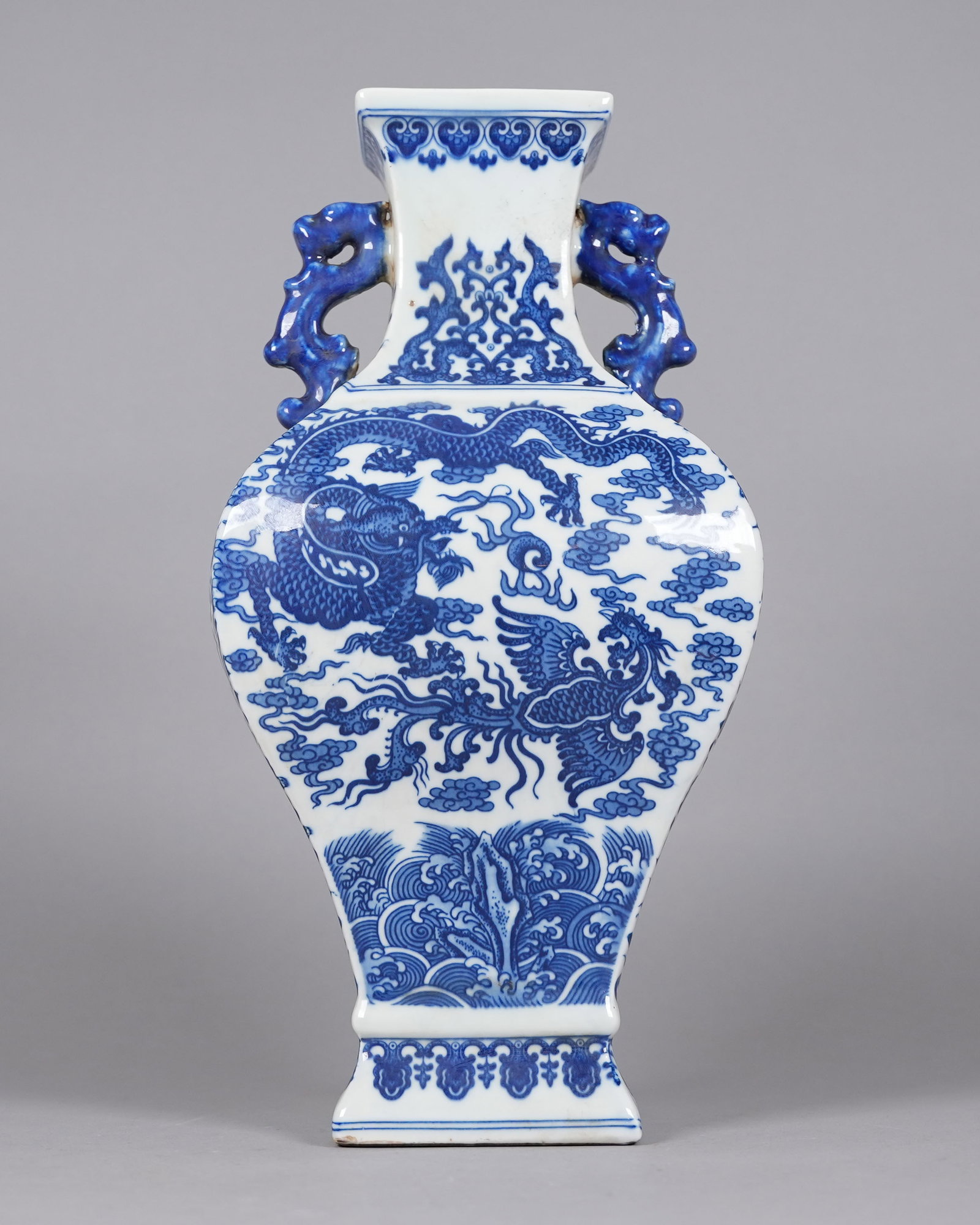 Chinese tall handled dragon vase (1 of 7)