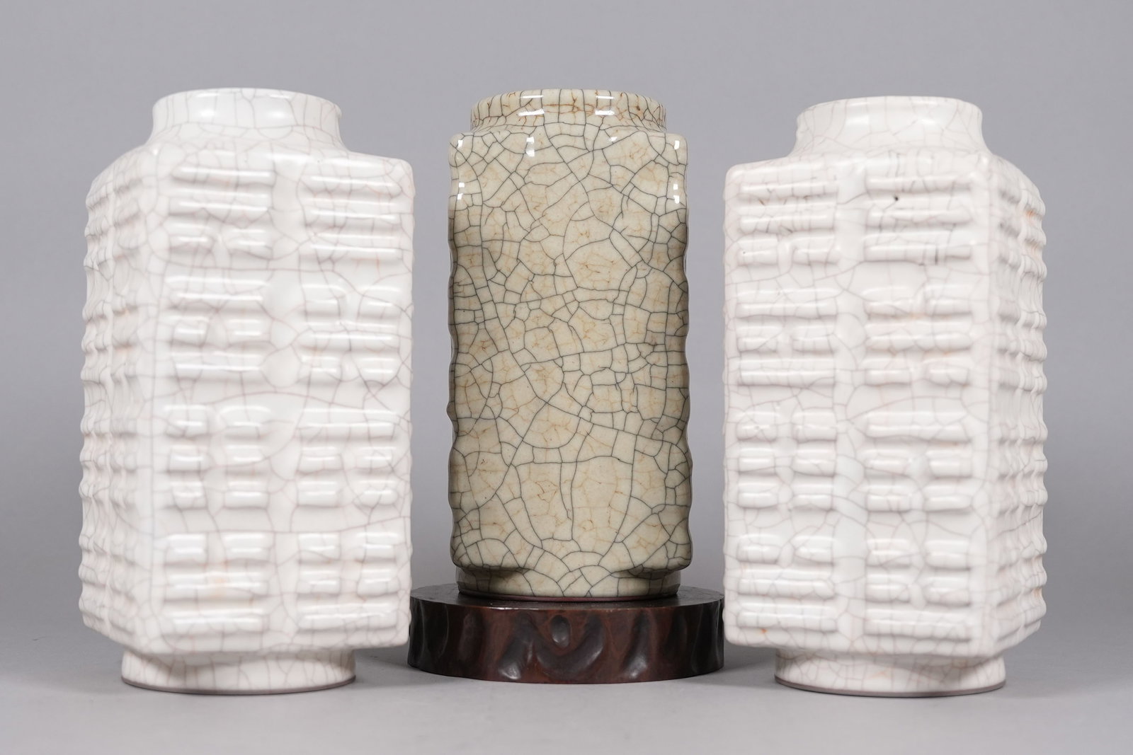 3 Chinese fine crackled vase (1 of 7)