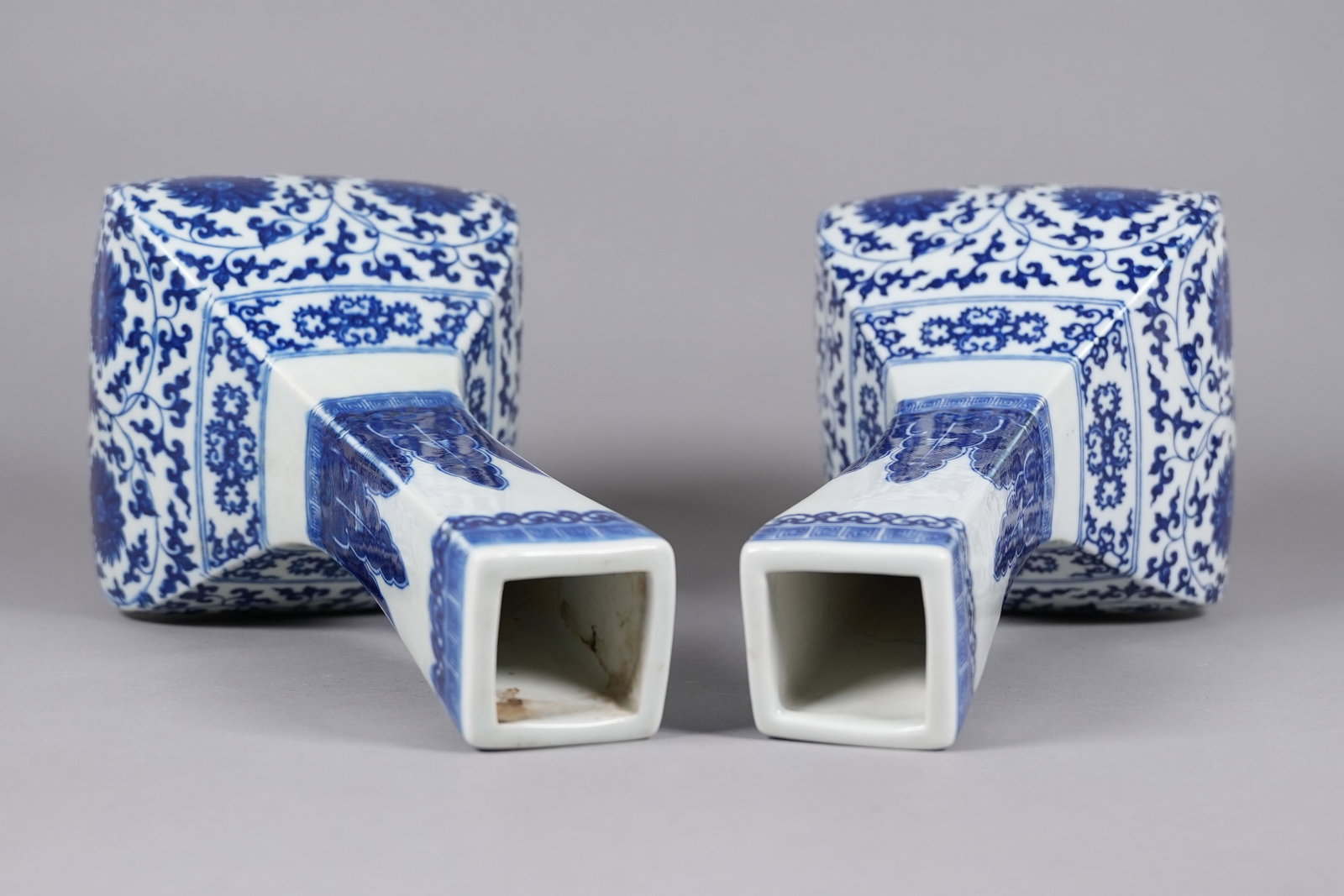 2 Chinese fine b/w vase - 3