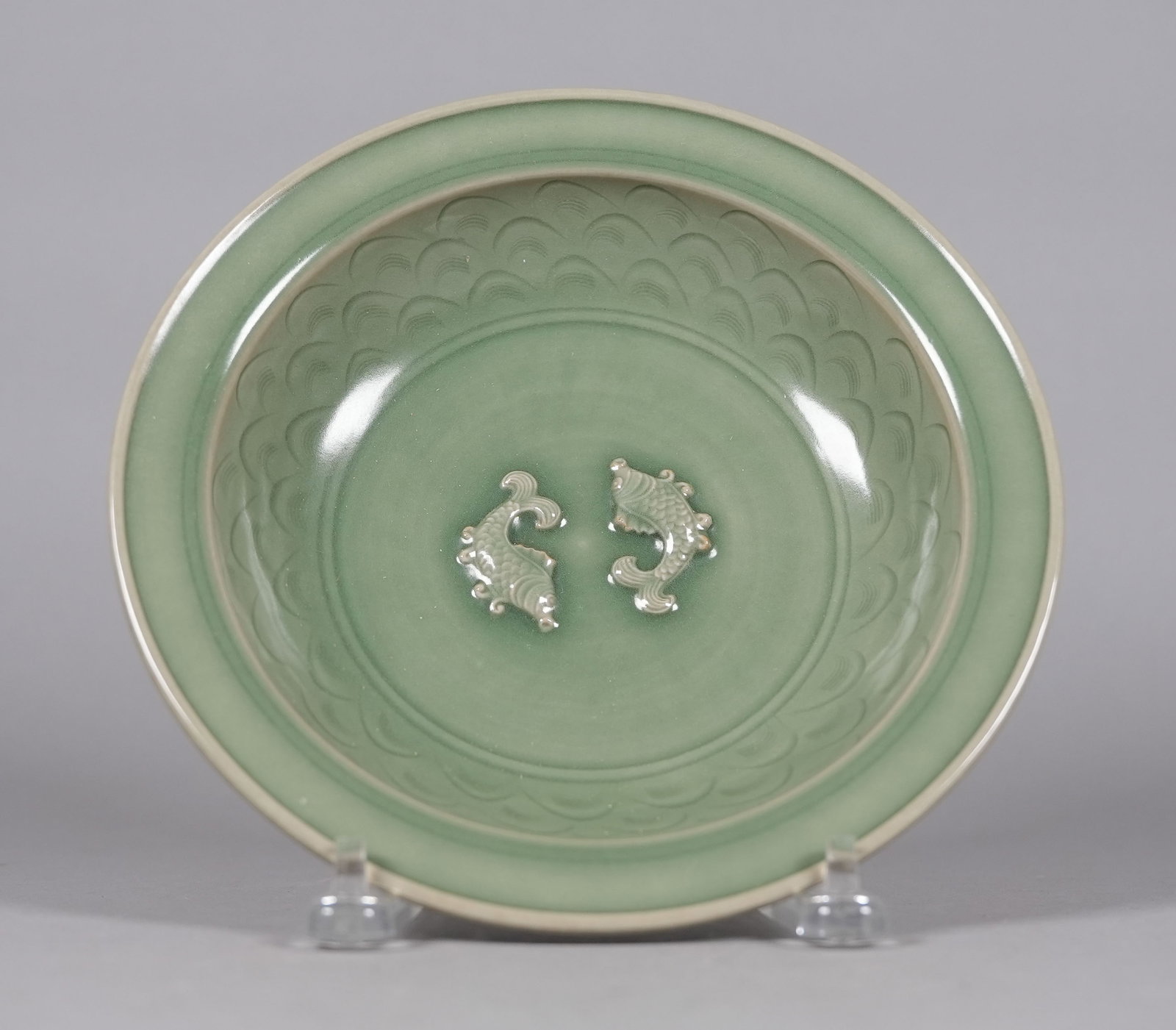 2 Chinese fine large plates - 3