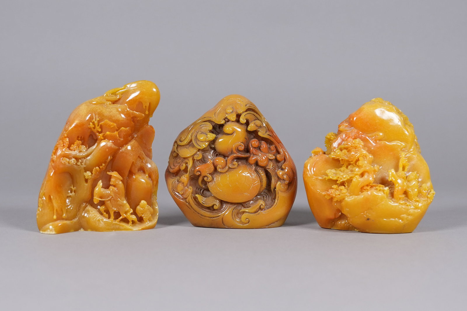 3 Chinese fine carvings (1 of 7)