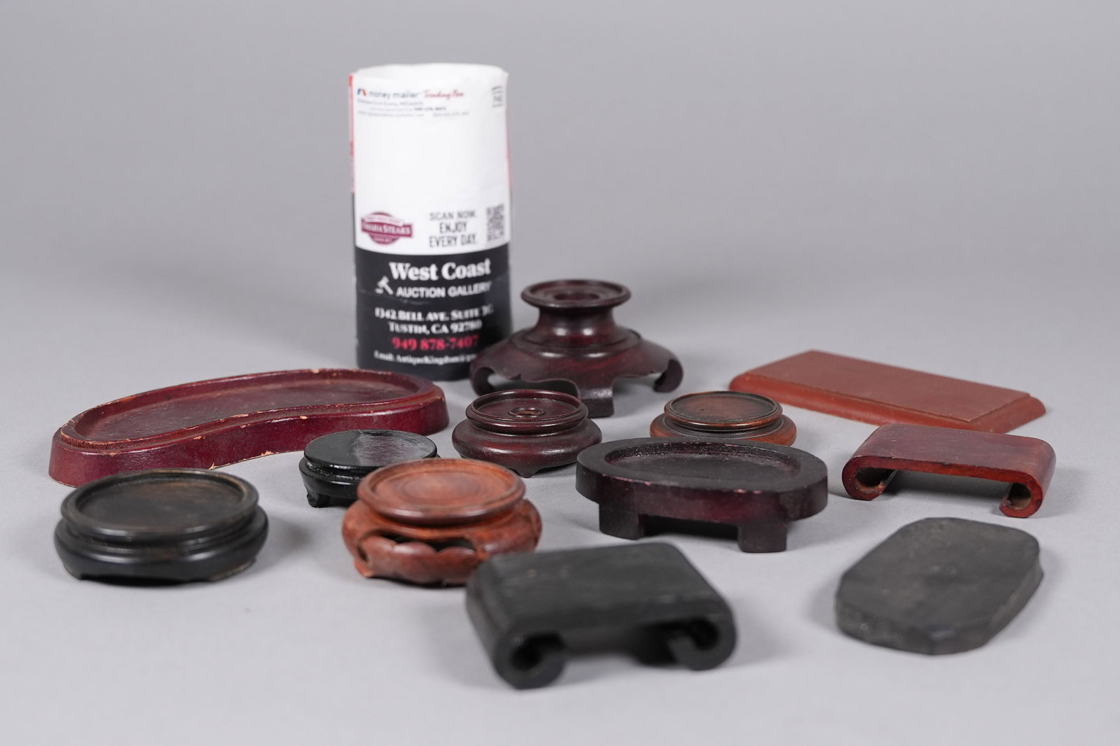 Lots hard wooden stand - 2