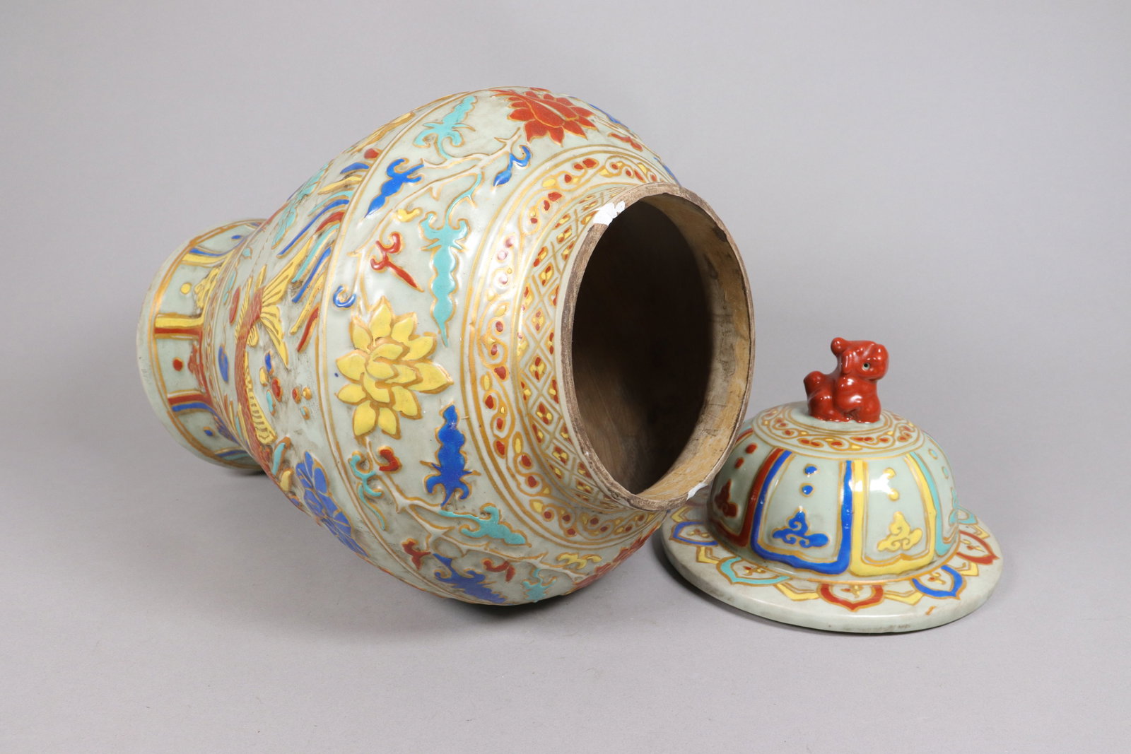 Chinese large tall lidded jar - 4