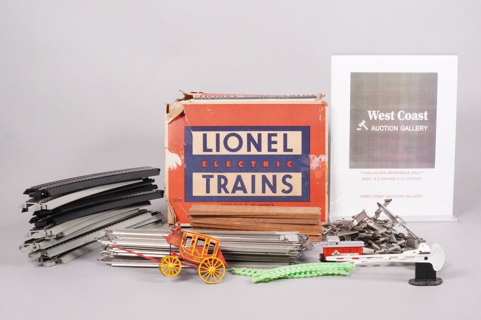 Lots vintage train items - 2