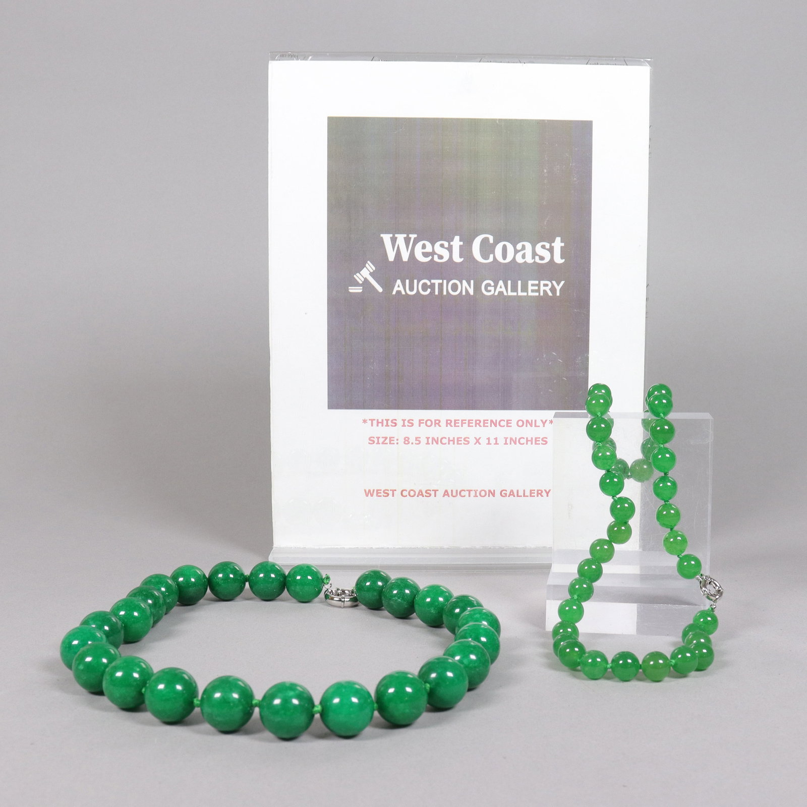 Lots apple green beaded items - 2