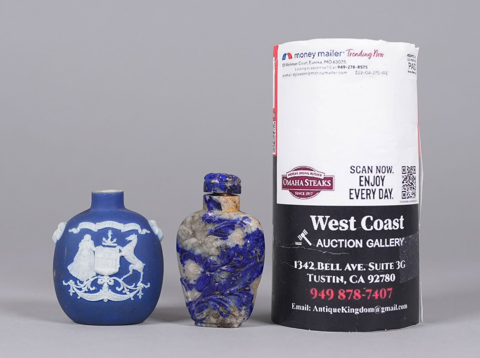 2 vintage snuff bottles - 2
