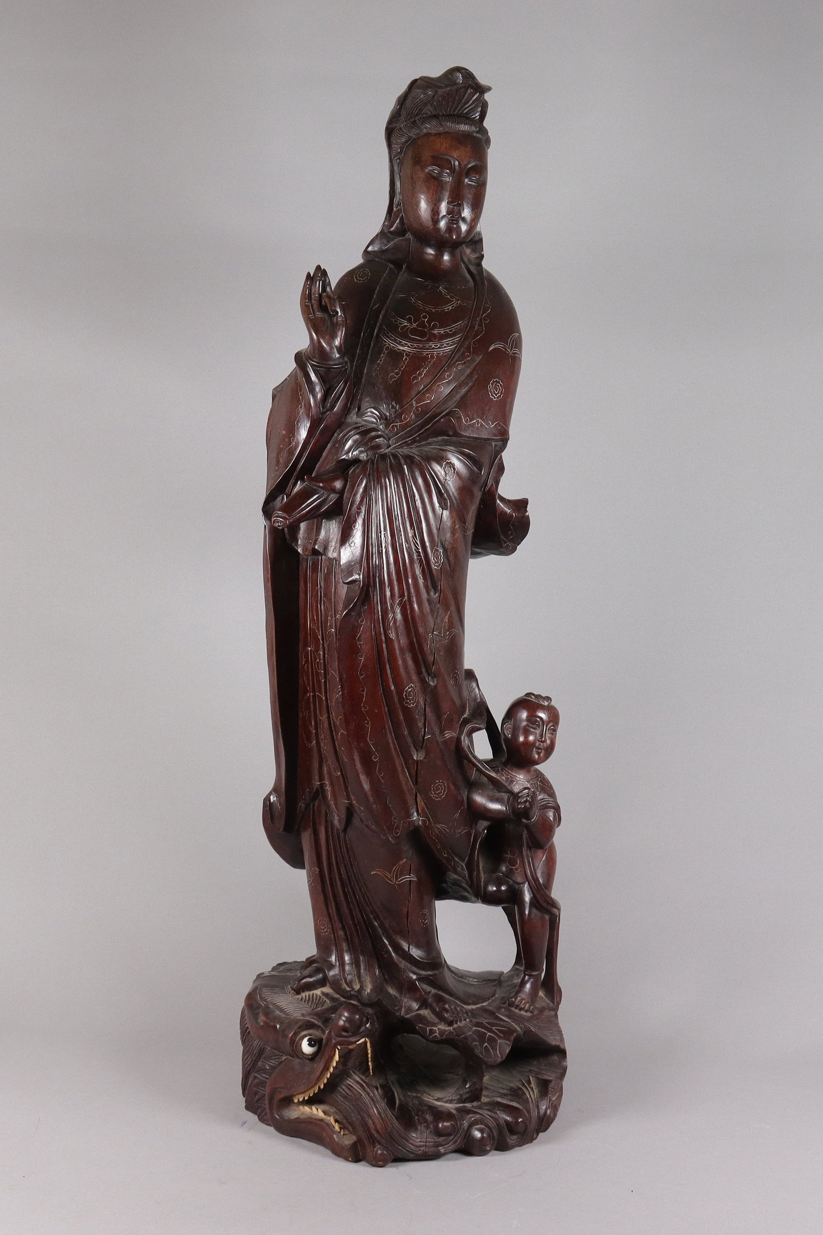 Chinese Qing dynasty wooden large buddha statue: Chinese heavy Qing dynasty wooden carved large buddha statue. Condition selling it as is, please refer to detail photos. All sales are final, no return. Please contact us if you have any question. H: