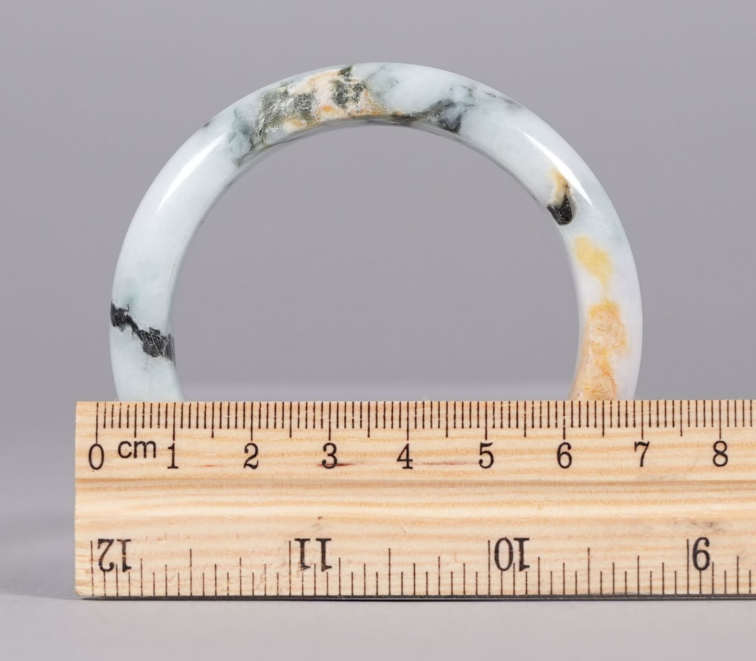 Chinese fine jadeite bangle - 2