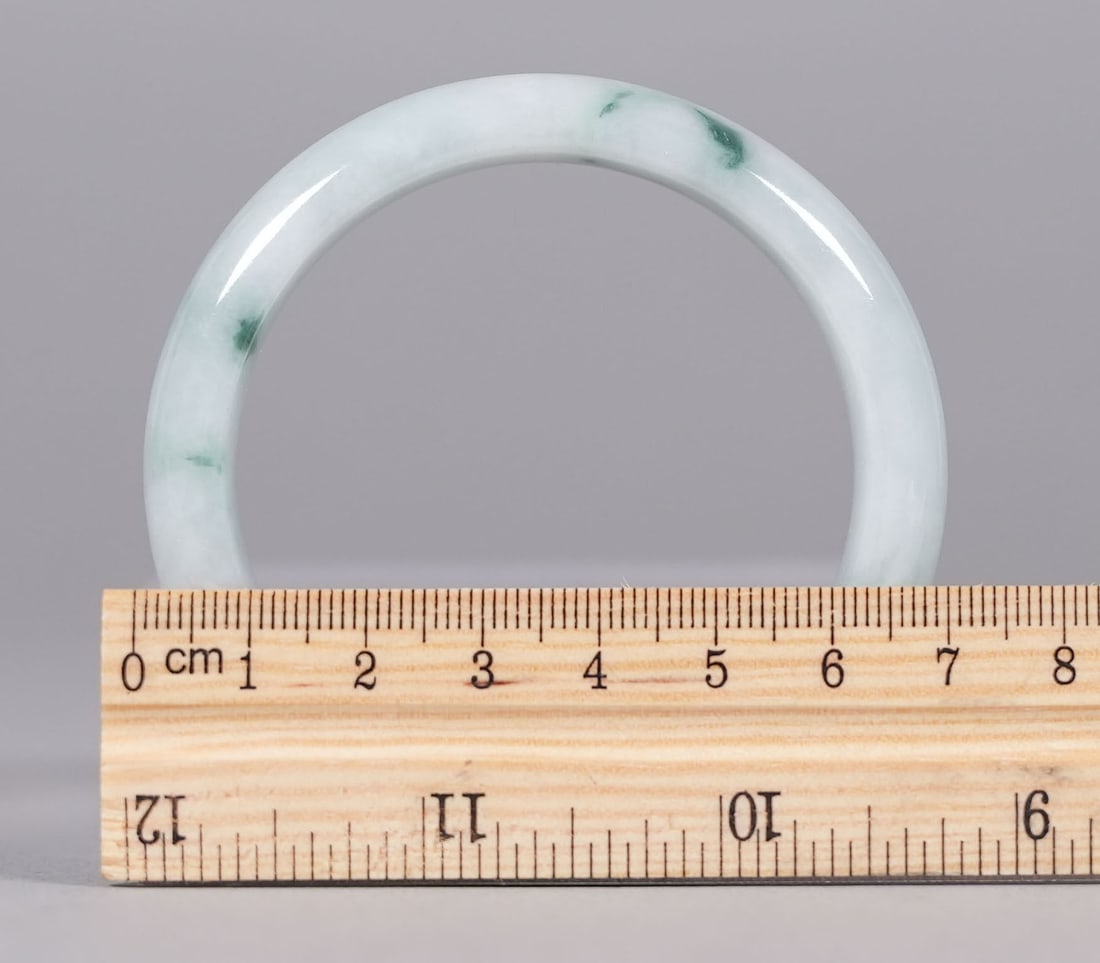 Chinese fine jadeite bangle - 2