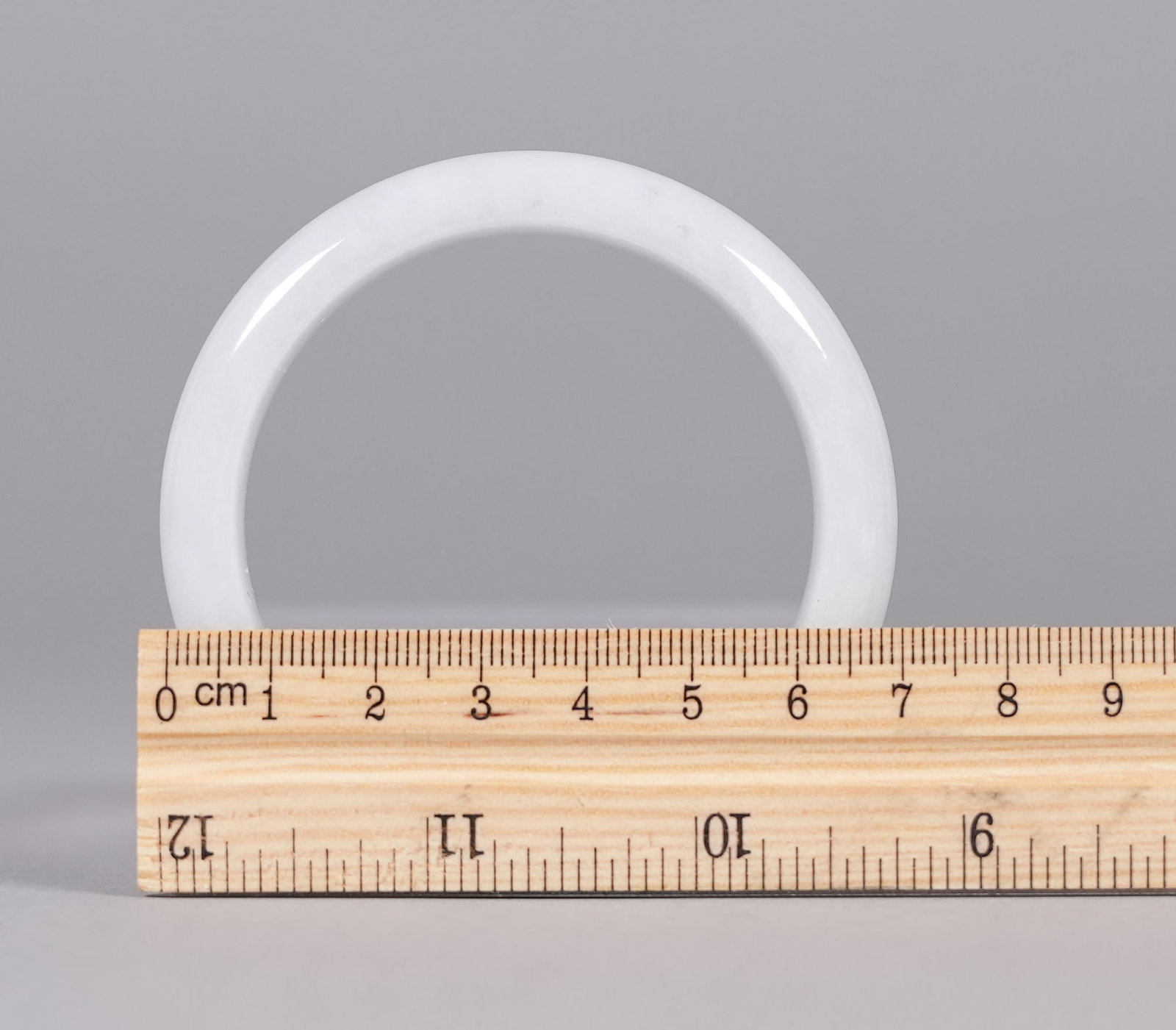 Chinese fine jadeite bangle - 2