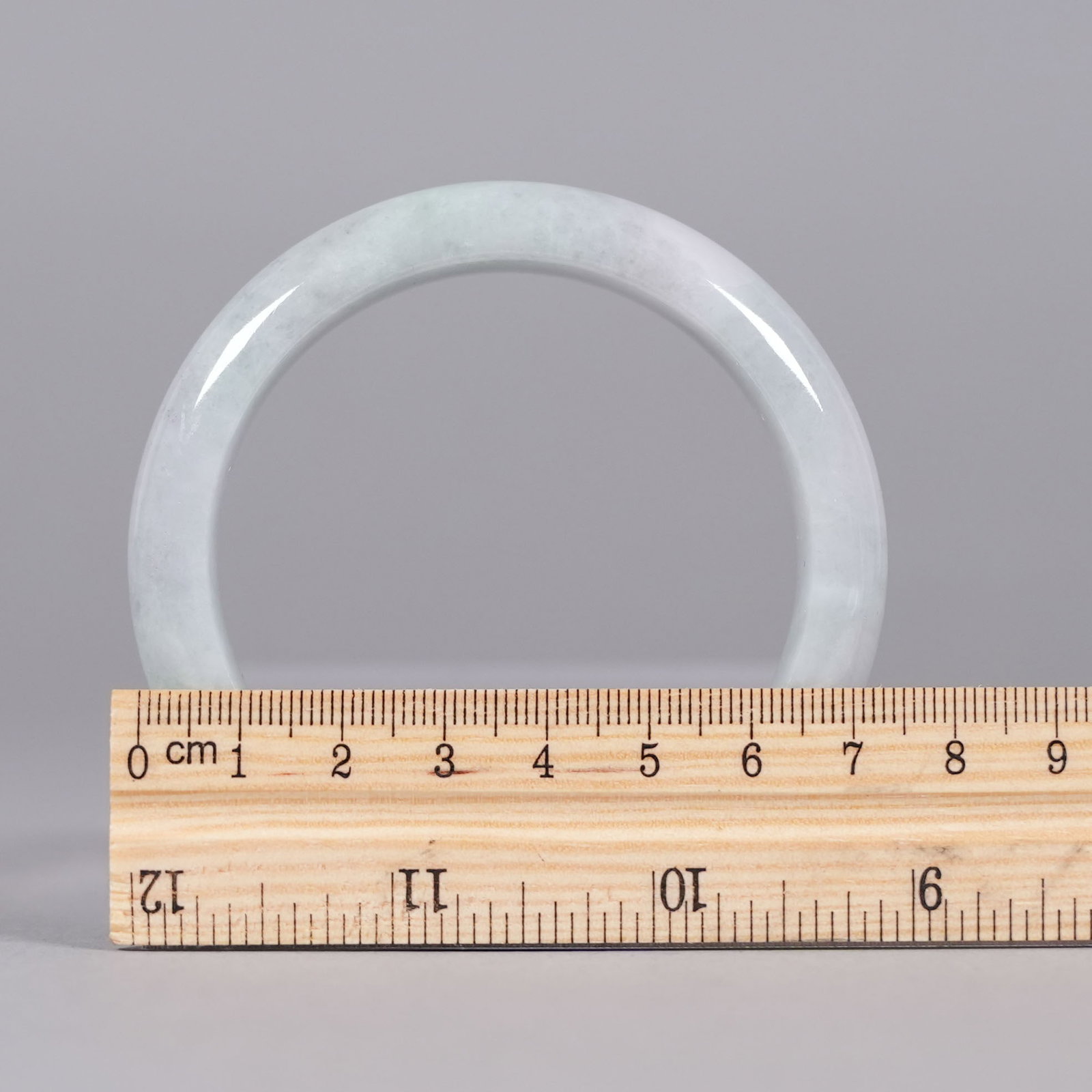 Chinese fine jadeite bangle - 2
