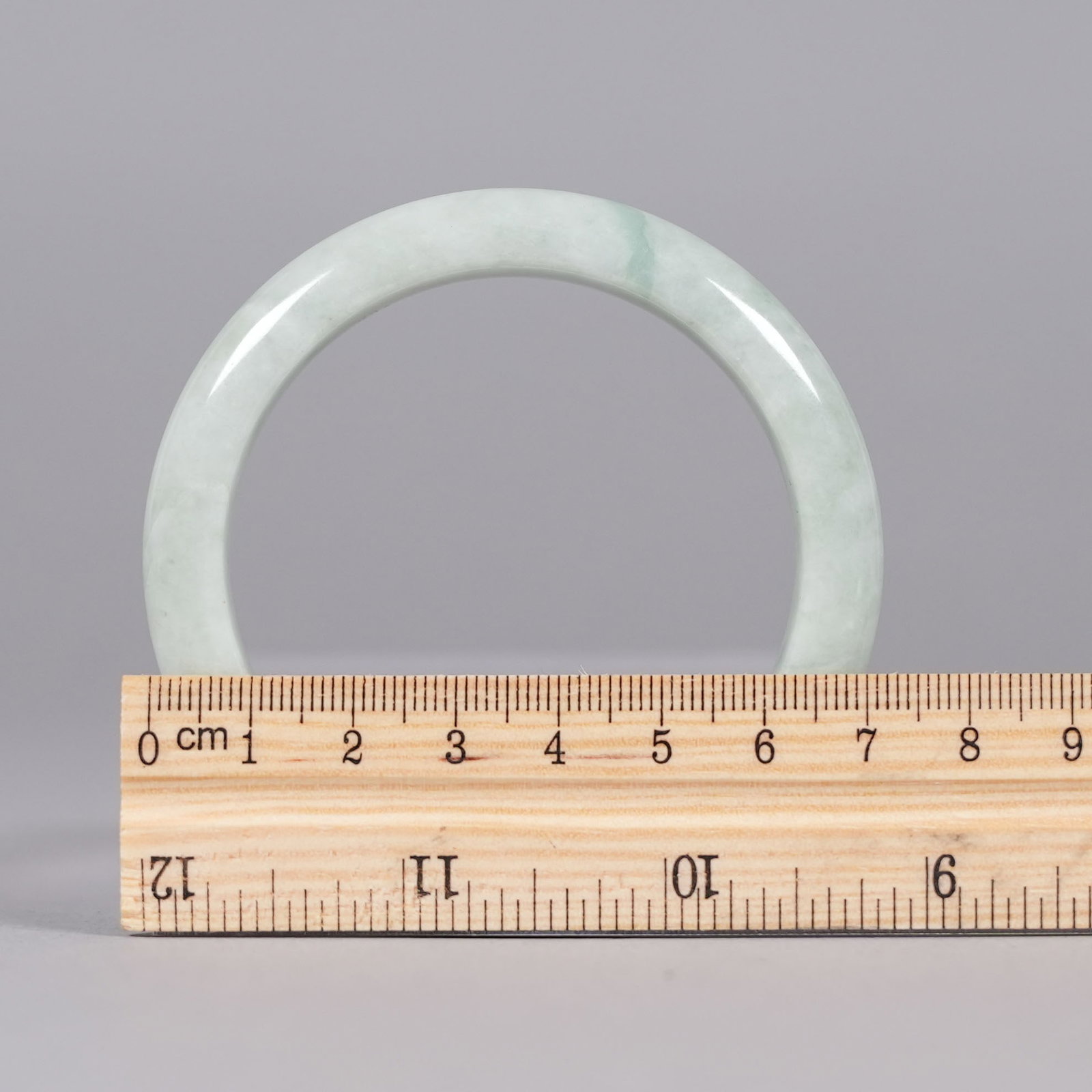 Chinese fine jadeite bangle - 2