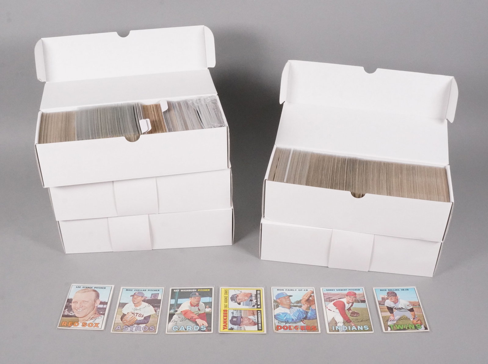 Boxes of old baseball cards estate: Boxes of vintage baseball cards, from an estate.