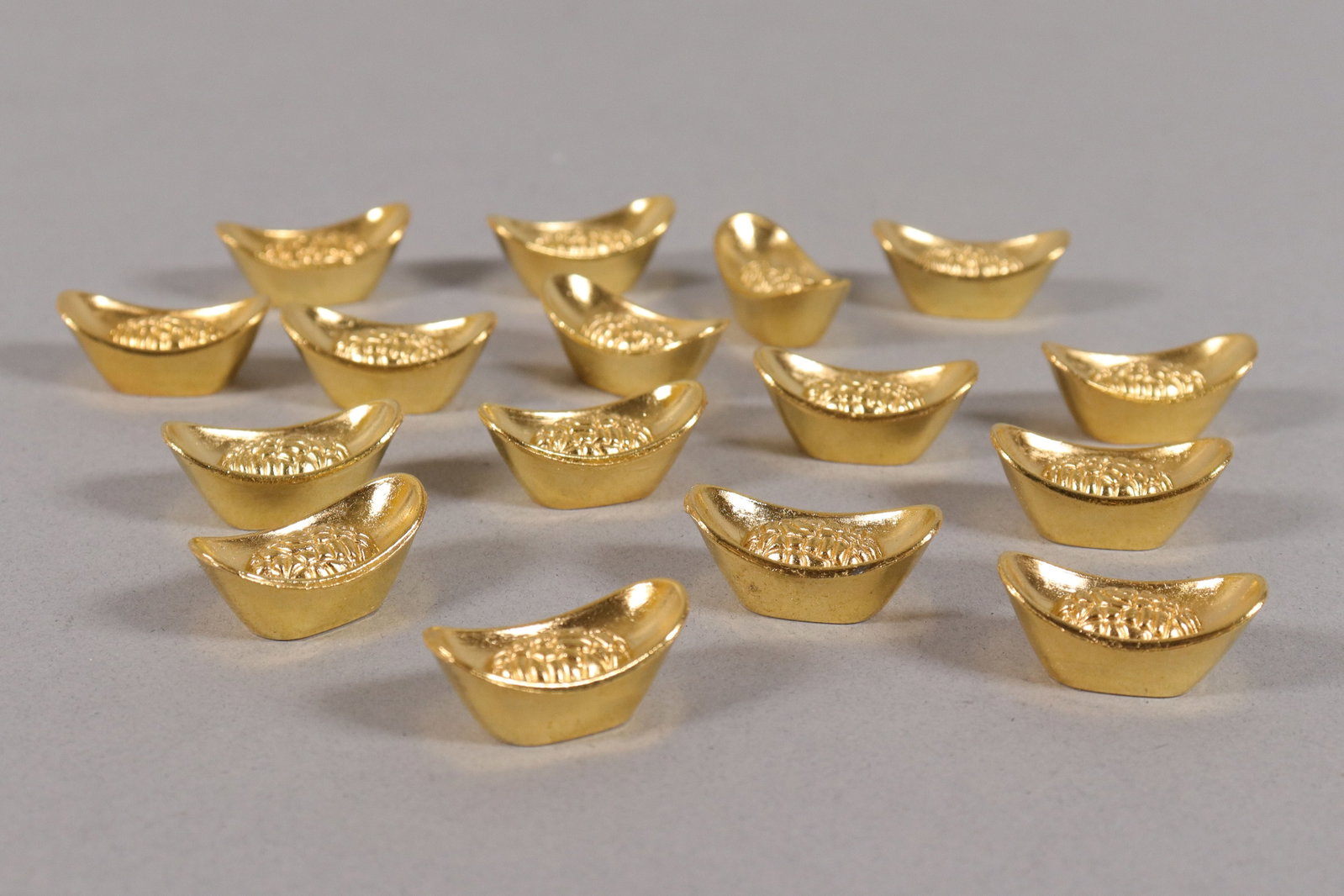 Lots carved ingots ungraded: Lots carved ingots, ungraded or did not get authenticate. All sales are final, we do not guarantee its material, age, engraving, or carvings. Condition selling it as is, no return.