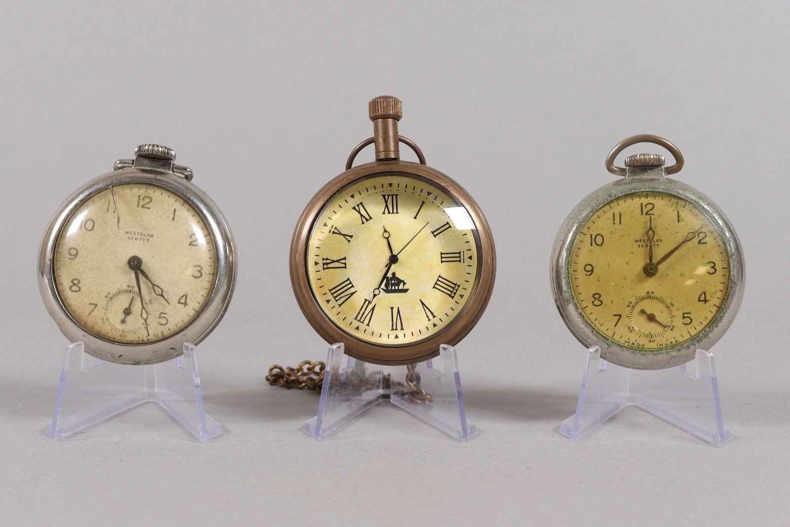 Lots pocket watches ungraded: Lots pocket watches ungraded, and as is. All sales are final, no return.