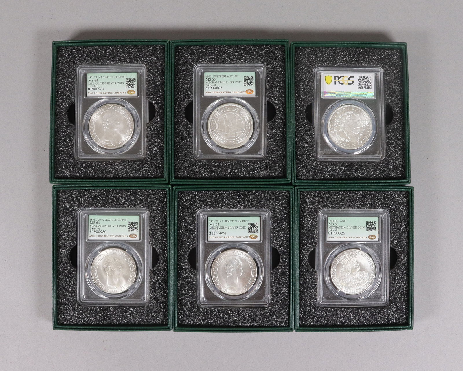 Lots estate coins ungraded: Lots estate coins, ungraded. We do not guarantee its age, material, carving, grading. All sales are final, no return. Condition selling it as is.