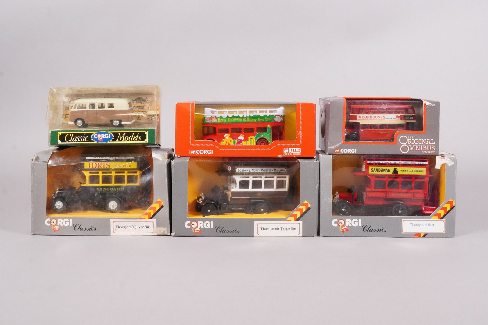 Lots Corgi bus with original box (1 of 6)