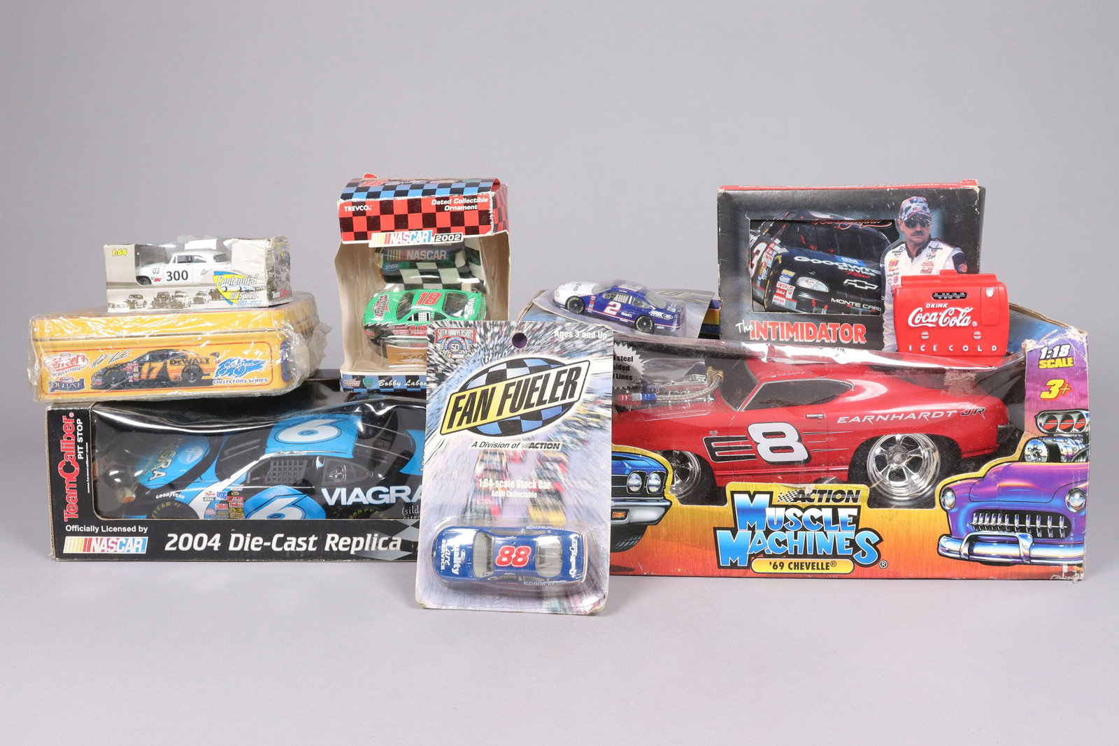 Lots car toys figure in box (1 of 7)