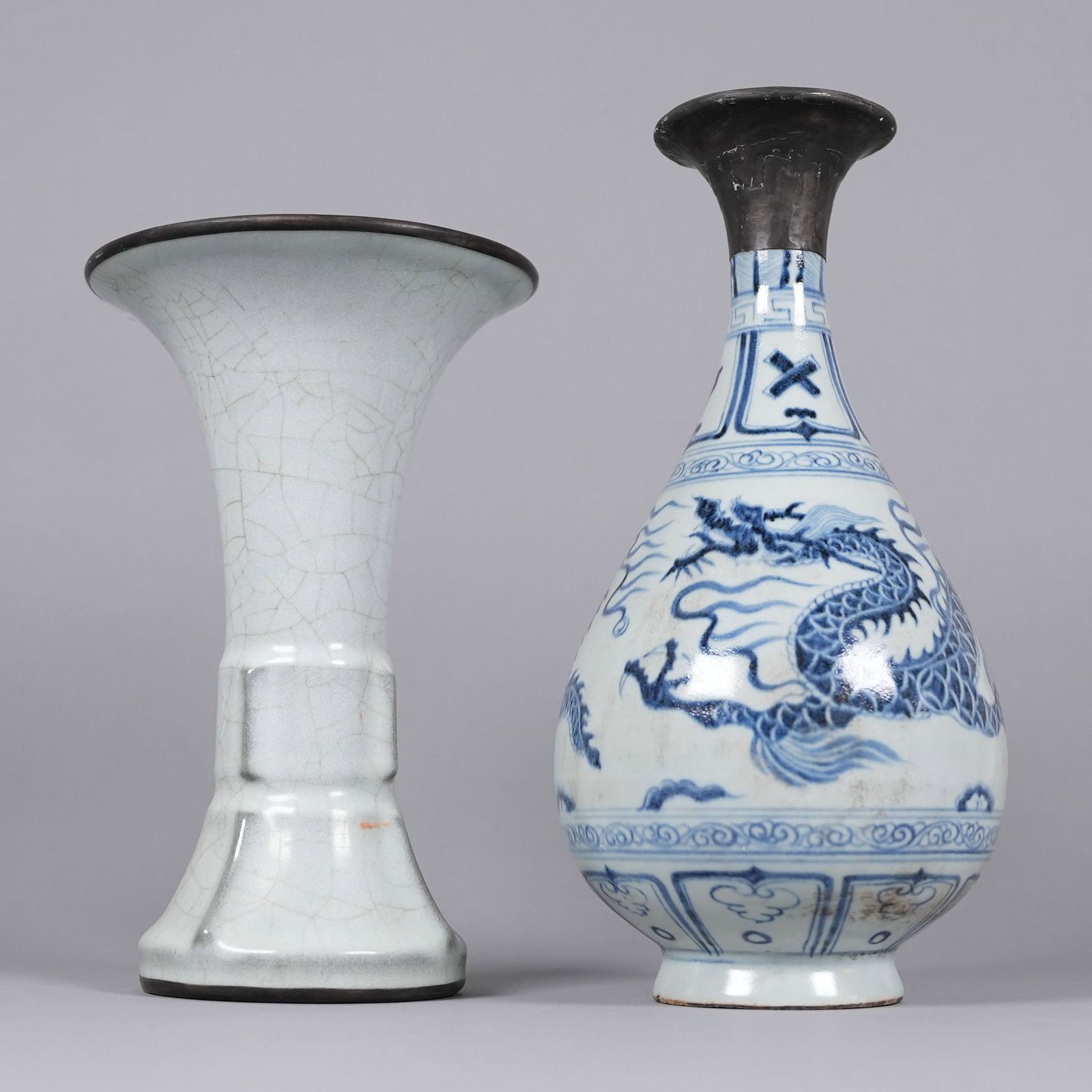 2 Chinese fine vase: 2 Chinese fine vase, largest H: 10" x W: 5.75."