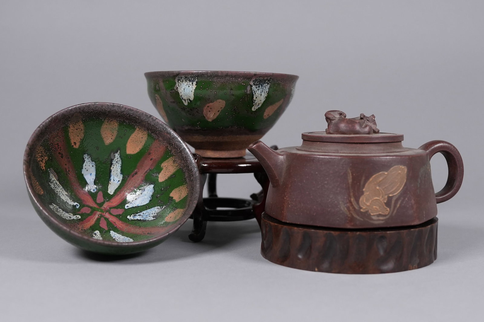 Lots Chinese tea items: Lots Chinese fine tea items. Largest H: 3" x W: 5.1."