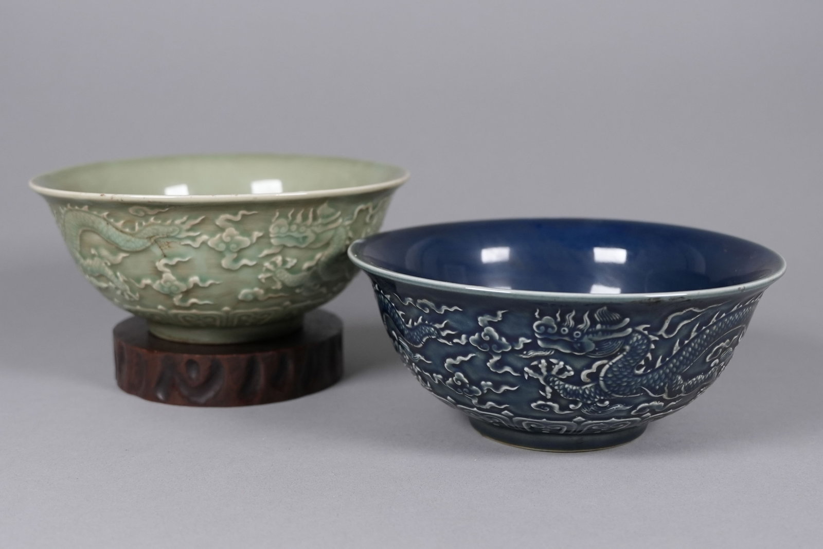 Lots Chinese large bowls: Lots Chinese fine bowls, largest H: 3.5" x w: 8.3."